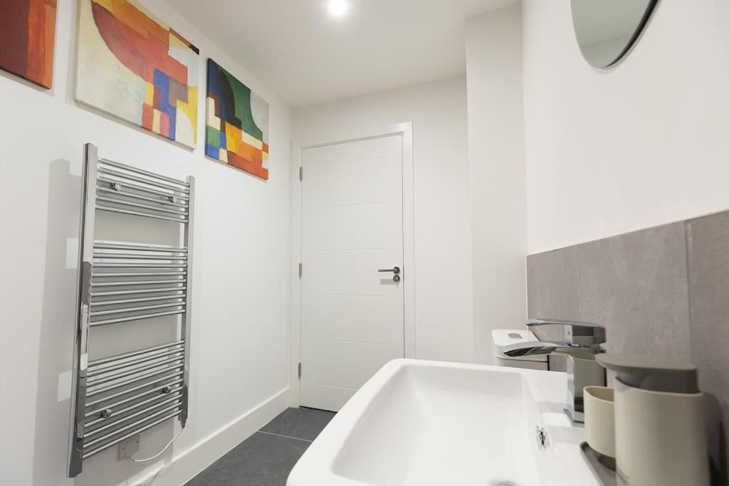 Paper Mill - Experience The City And Nature Side Of This Stay! Sheffield Exterior foto